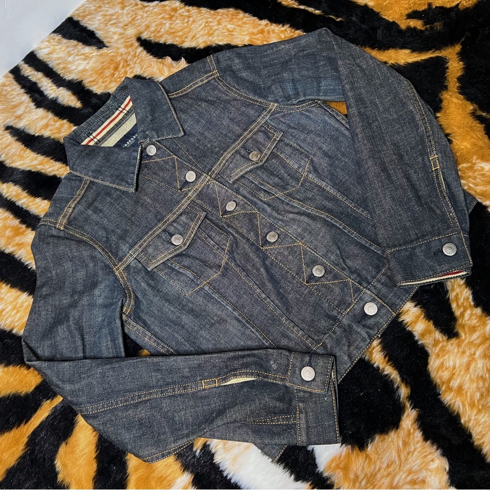 Authentic Burberry Jacket - Picture 9 of 12
